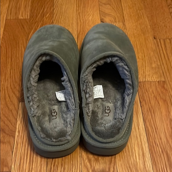 UGG Other - EUC. UGG Men’s Slippers